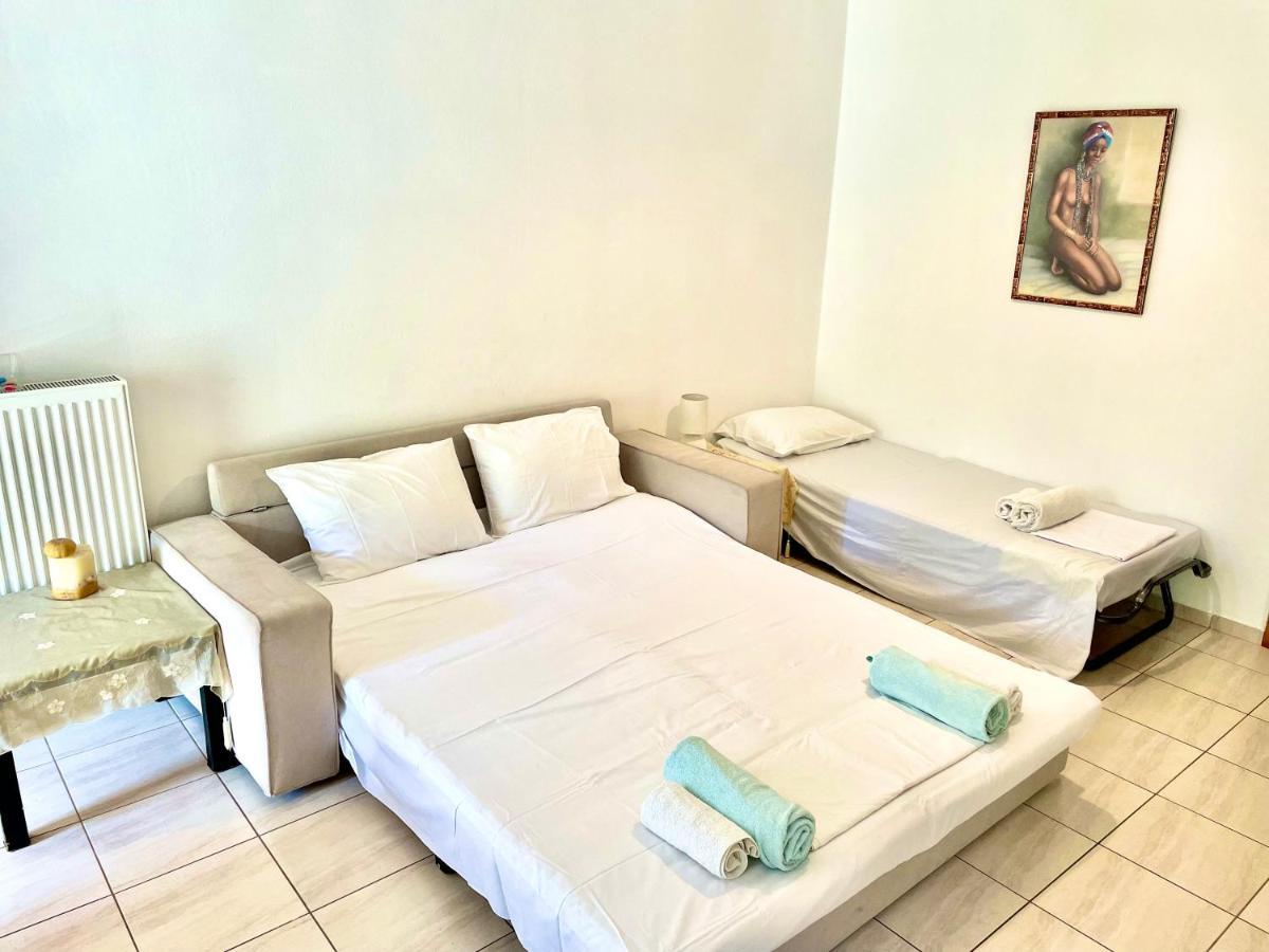 Menelaos Apartments Adelianos Kampos Buitenkant foto